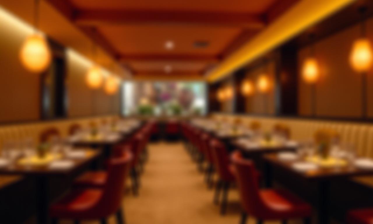 L'atmosfera elegante di Sahara Sweet con piatti fusion e dolci